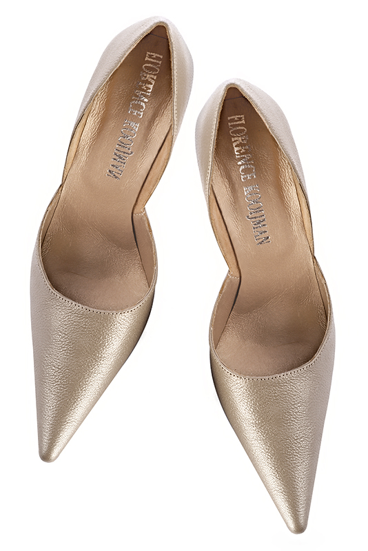 Tan beige women's open arch dress pumps. Pointed toe. Very high slim heel. Top view - Florence KOOIJMAN